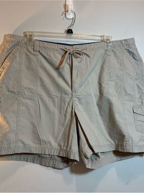 Riders Womens Beige Drawstring Cargo Shorts. 698